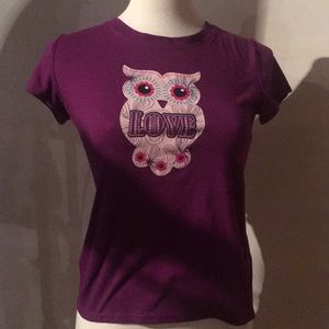 This is a night time shirt with a cute owl 🦉